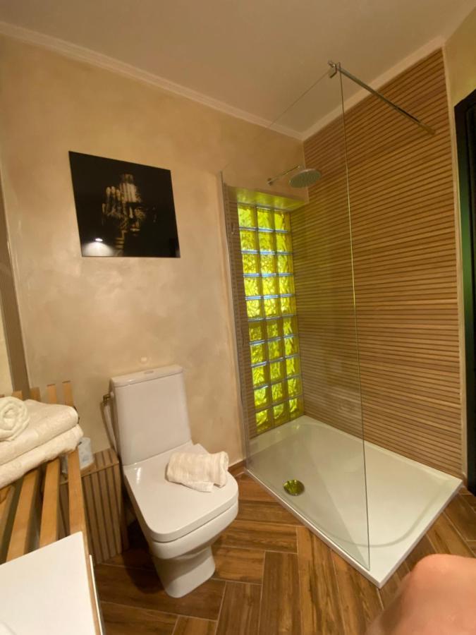 Victoriei Deluxe Suites Bukarest Kültér fotó