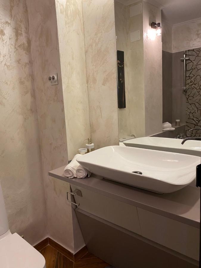 Victoriei Deluxe Suites Bukarest Kültér fotó